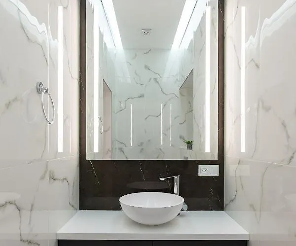 Royal Vip On Franka 14 إلفيف